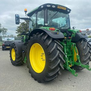 New John Deere 6R 185 Tractor for sale in Quebec Canada