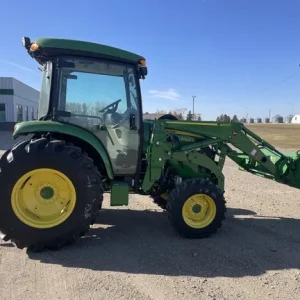 John Deere 4066R tractor for sale